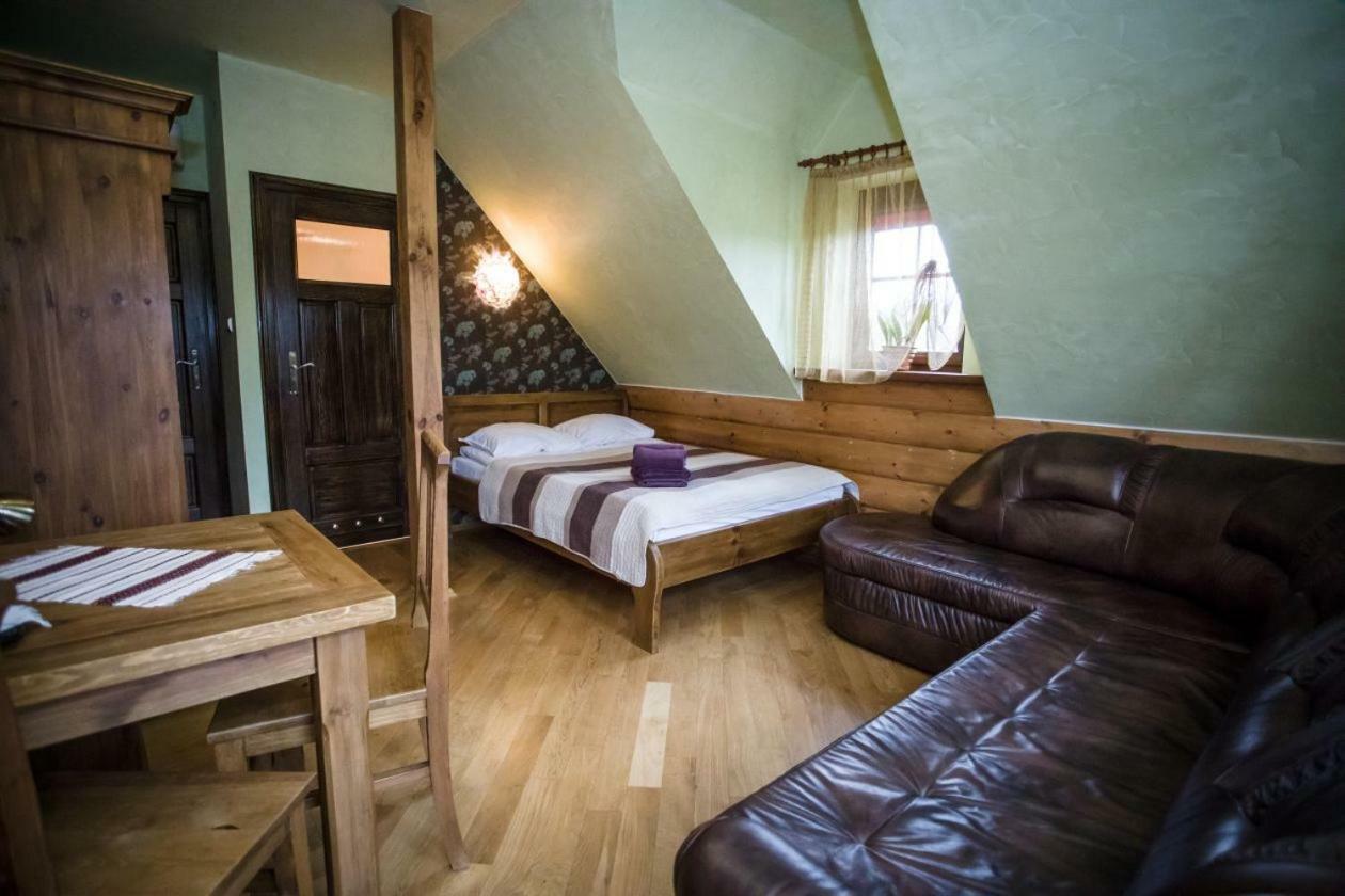 Bed and Breakfast Stary Lwow à Korczyna  Extérieur photo