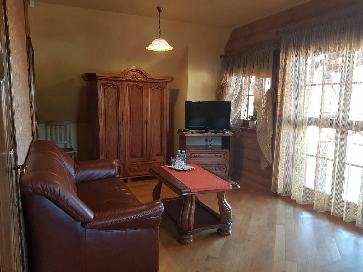 Bed and Breakfast Stary Lwow à Korczyna  Extérieur photo